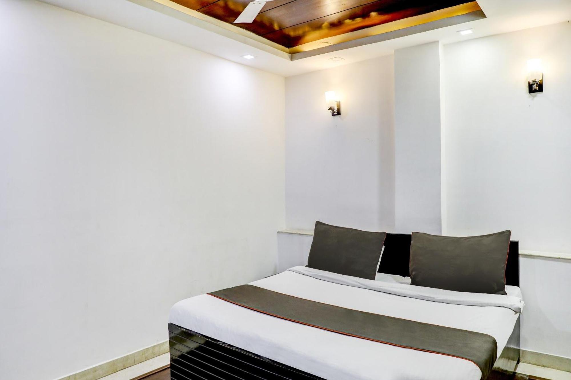Collection O R S Villa Near Lotus Temple Ню Делхи Екстериор снимка