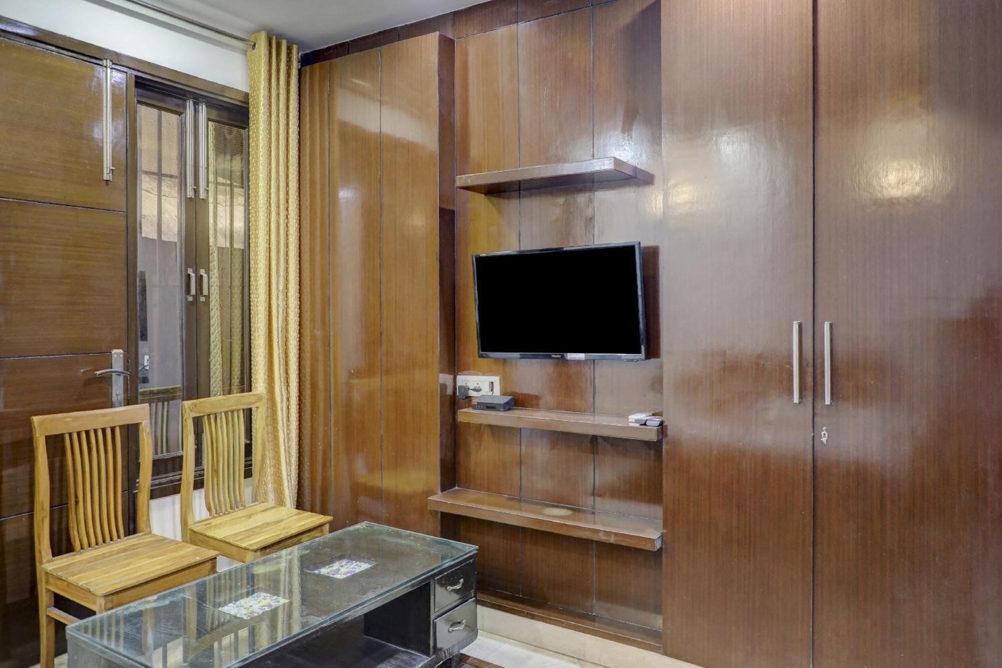 Collection O R S Villa Near Lotus Temple Ню Делхи Екстериор снимка