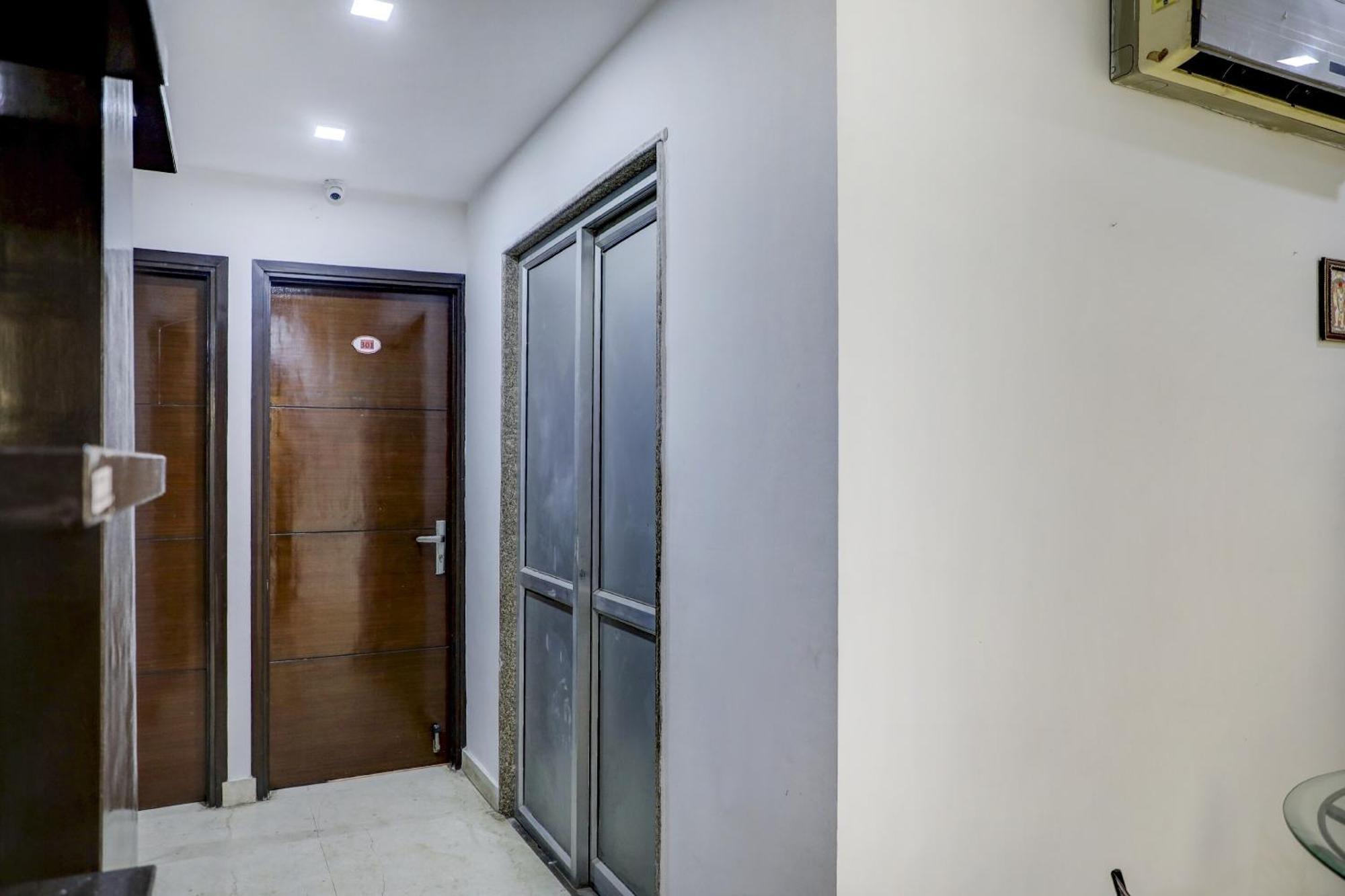 Collection O R S Villa Near Lotus Temple Ню Делхи Екстериор снимка