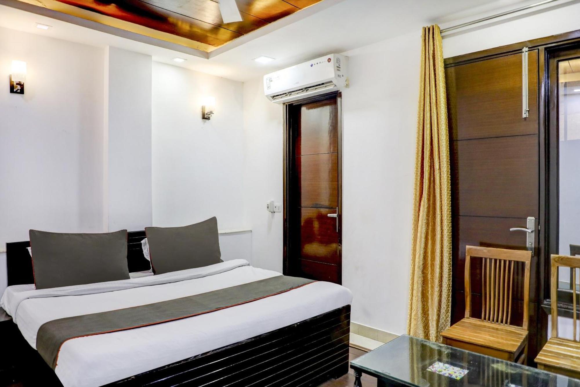 Collection O R S Villa Near Lotus Temple Ню Делхи Екстериор снимка